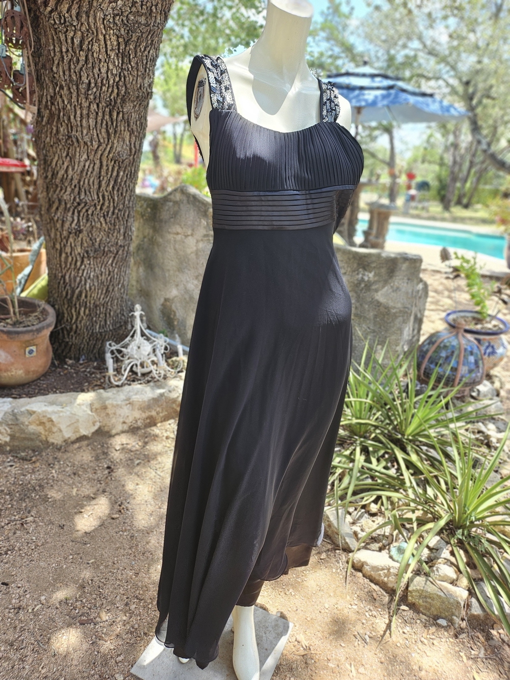 Rue De La Paix Boutique Elegant Black Maxi Dress Pleated Bodice Beaded Straps XS